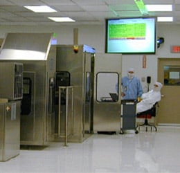 Экраны для коммуникации в компаниях, больницах, в быту