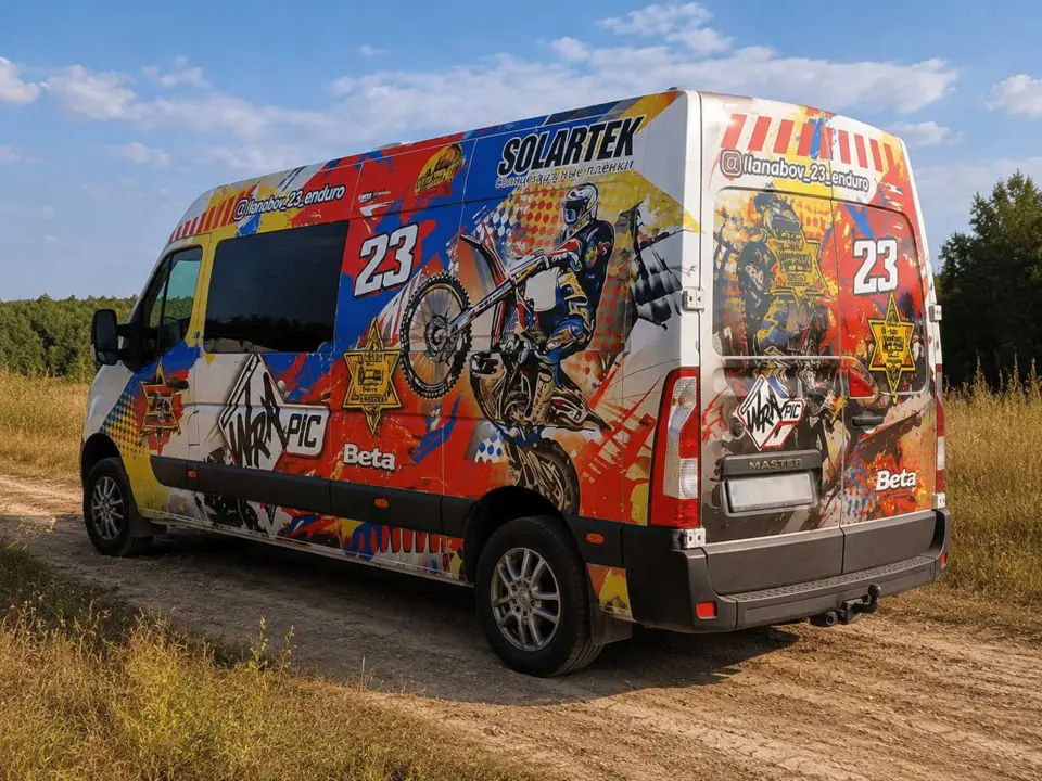 Брендирование Renault Master для эндуро - фотография 1