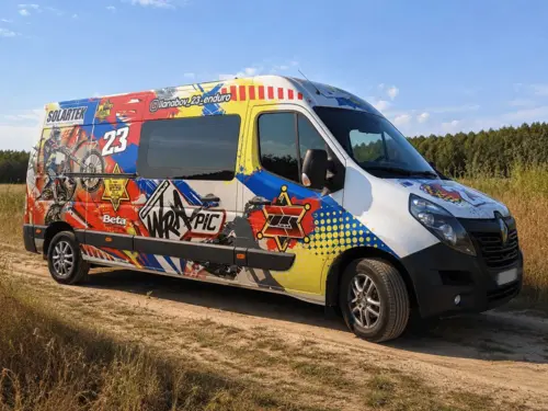 Брендирование Renault Master для эндуро - фотография 2