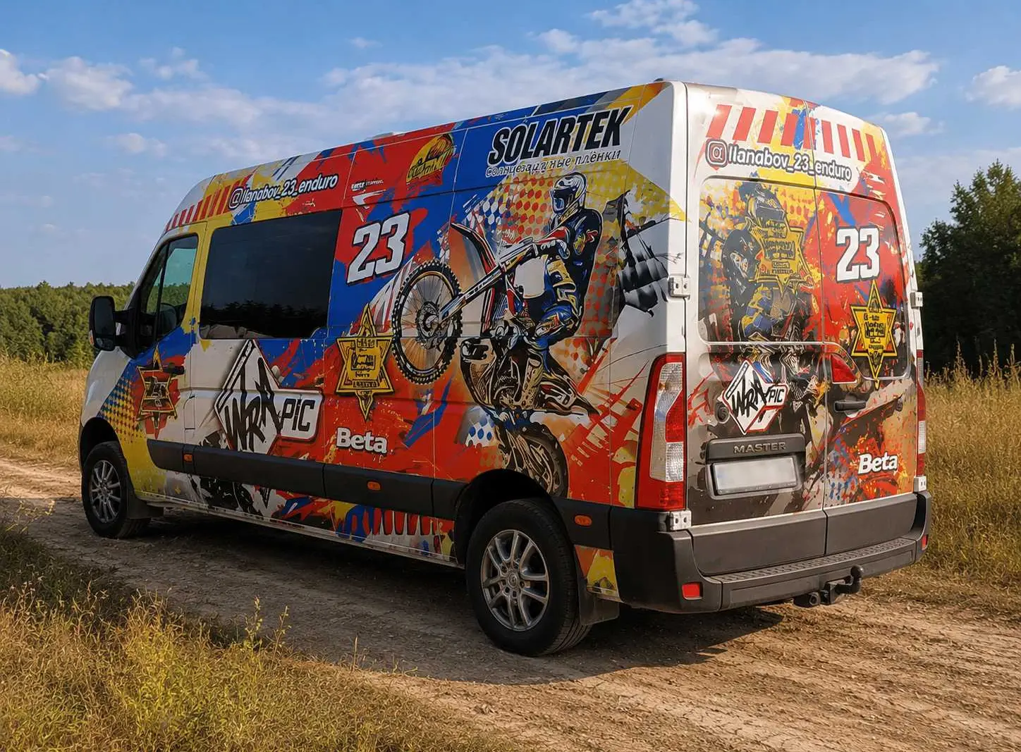 Брендирование Renault Master для эндуро