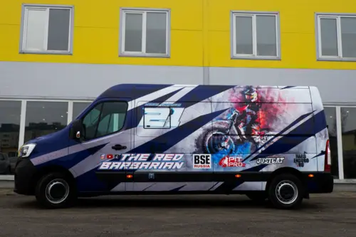 Renault Master «The Red Barbarian» - яркое брендирование фургона - фотография 5
