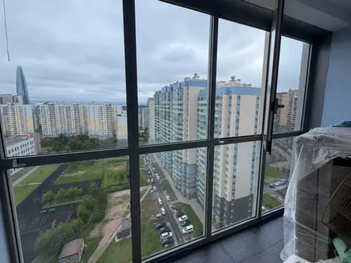 Установка солнцезащитной плёнки STR35SISRPS на панорамное остекление квартиры - фотография 4