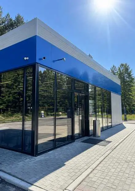 Оклейка АЗС в поселке Пряжа пленкой STR35SISRPS: Защита и стиль для вашего бизнеса - фотография 4