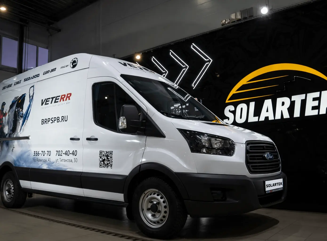 Ford Transit VETERR - брендирование для официального дилера BRP