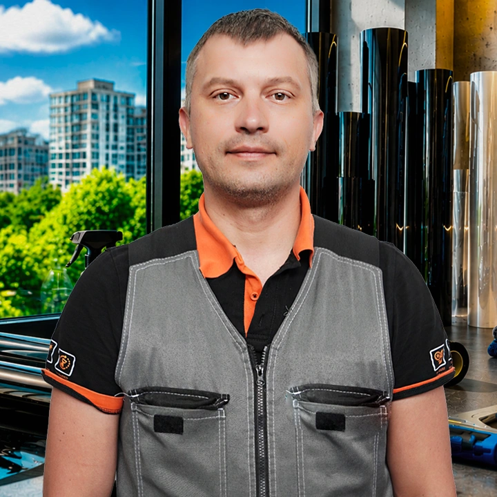 Александр Ляхов - Монтажник архитектурных пленок