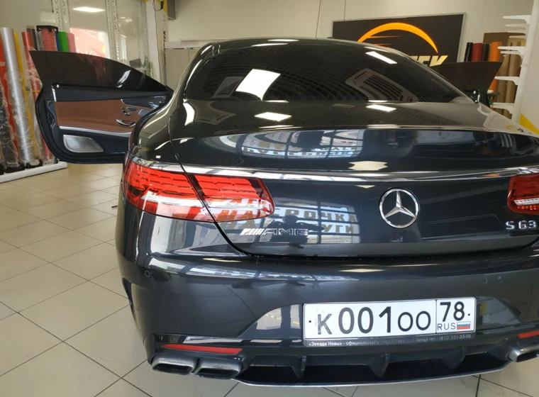 Mercedes AMG — тонирование в круг