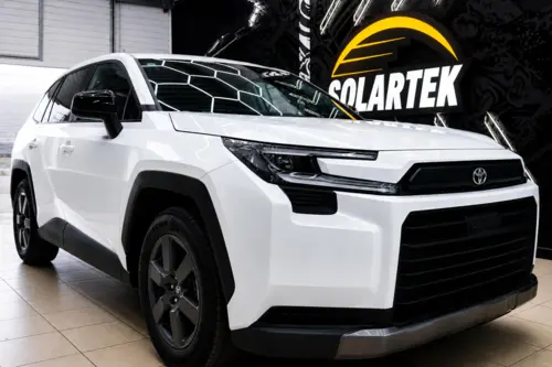 Оклейка антигравийной плёнкой Toyota RAV4 - фотография 5