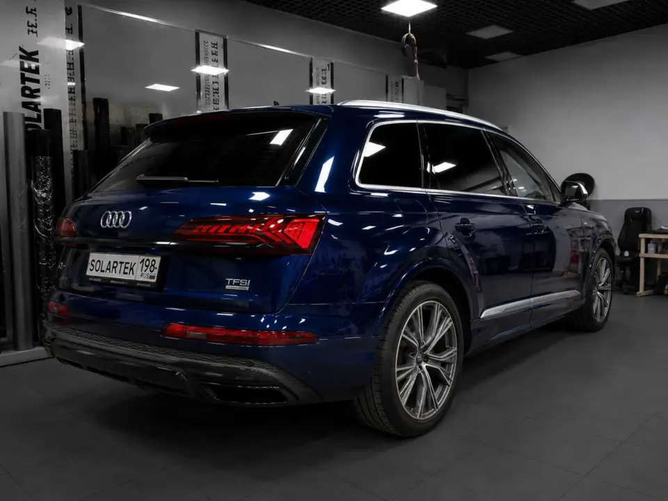 Audi Q7 - полная оклейка защитной плёнкой - фотография 1