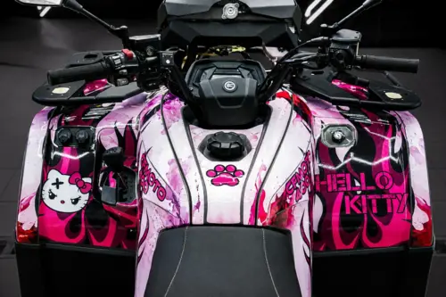 CFMOTO 400 в индивидуальном дизайне Hello Kitty - фотография 2