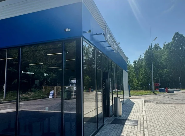 Оклейка АЗС в поселке Пряжа пленкой STR35SISRPS: Защита и стиль для вашего бизнеса