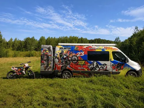 Брендирование Renault Master для эндуро - фотография 5